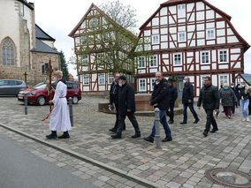 Karfreitgasliturgie und Karfreitagsprozession in Naumburg (Foto: Karl-Franz Thiede)